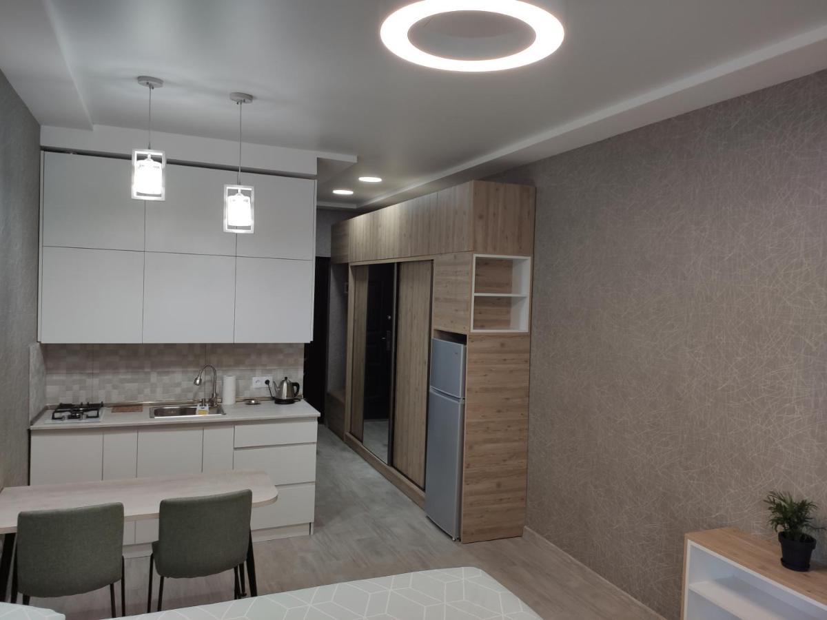 Real Palace Studio Батуми Екстериор снимка